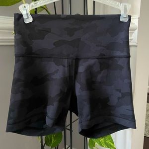 lululemon Align™ High-Rise Short 4”